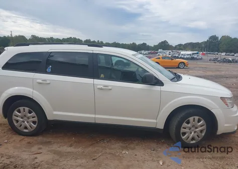 2018 Dodge Journey Se z USA, uszkodzony, nr VIN 3C4PDCAB7JT384660